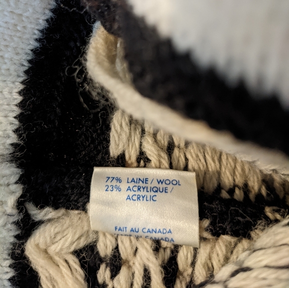 Vintage Wool Knit PomPom Hats - Picture 8 of 8